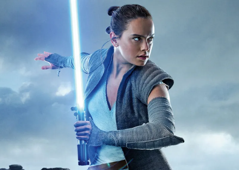 Daisy Ridley'nin Rey rolünde oynadığı dahil olmak üzere üç yeni Star Wars filmi geliyor